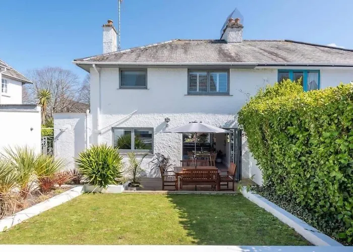 Peaceful Family Home With Garden & Parking At \'Helvellyn\'